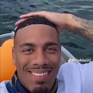 Meet your Posher, Tristan